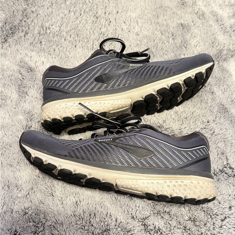 Brooks Men’s Ghost 12 Running Shoe